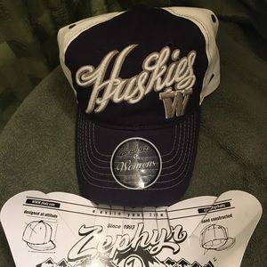 Huskies Women’s Zephyr Hat